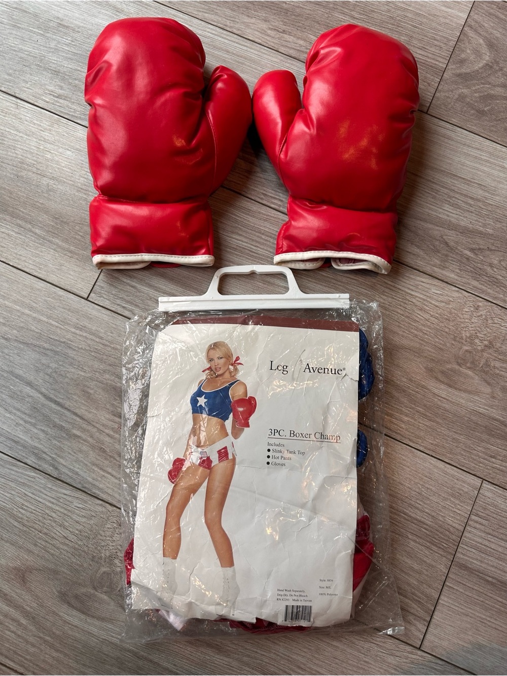 Leg Avenue Boxer Champ Costume M/L 3-Pc Sexy Boxing Red Blue